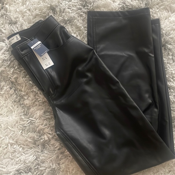 Abercrombie & Fitch Pants - Abercrombie Curve Love Leather Pants Relaxed Leg (Brand new with tags!)